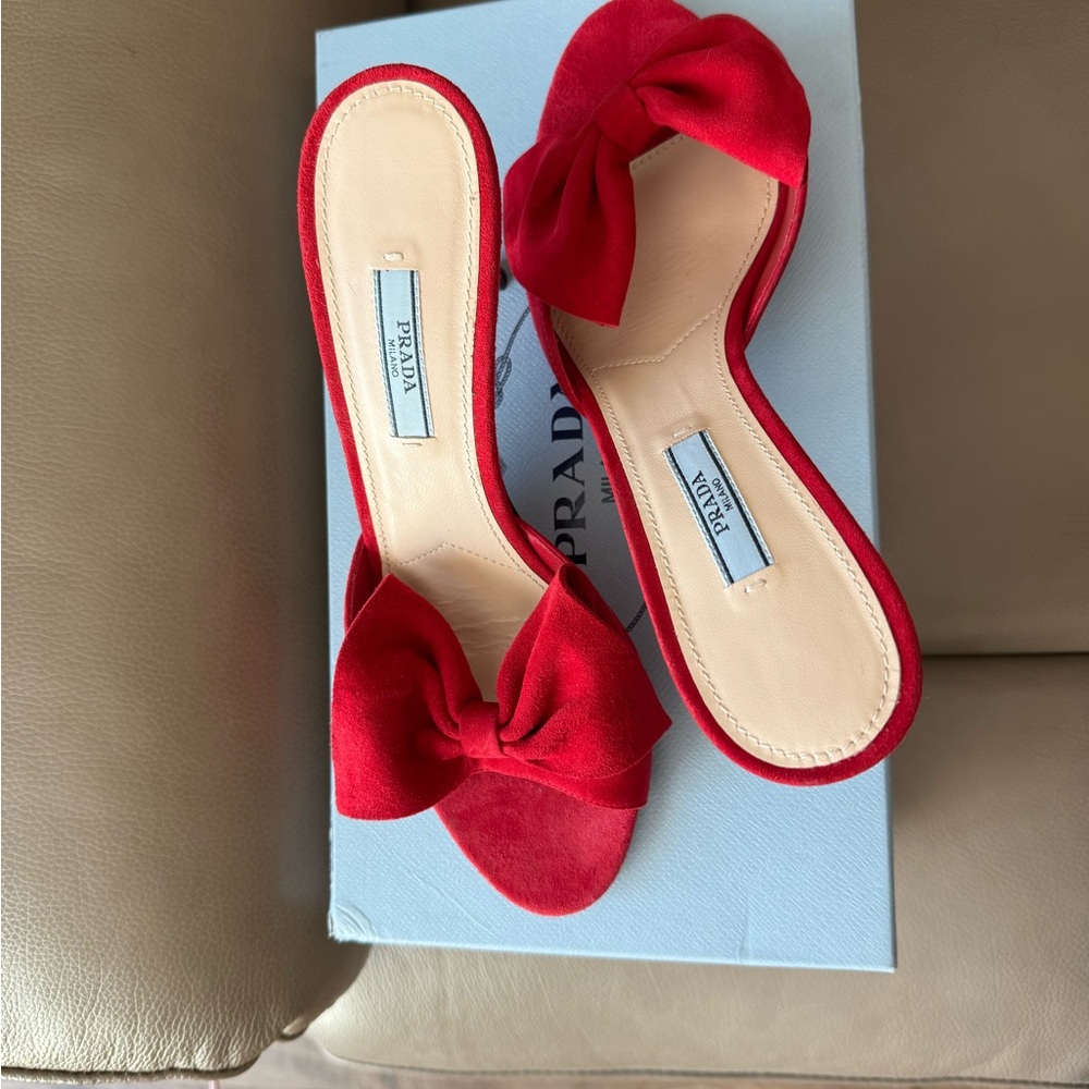 These shoes need you! NWOT PRADA RedSuedeBow Mule Heels sz 38 (7 1/2-8)
